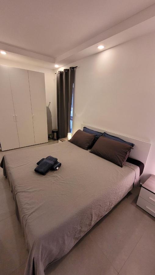 Stylish - Modern - Large Terrace - 2 Bed - 200 M From Sea - Fully Air Con St. Paul's Bay Exterior foto